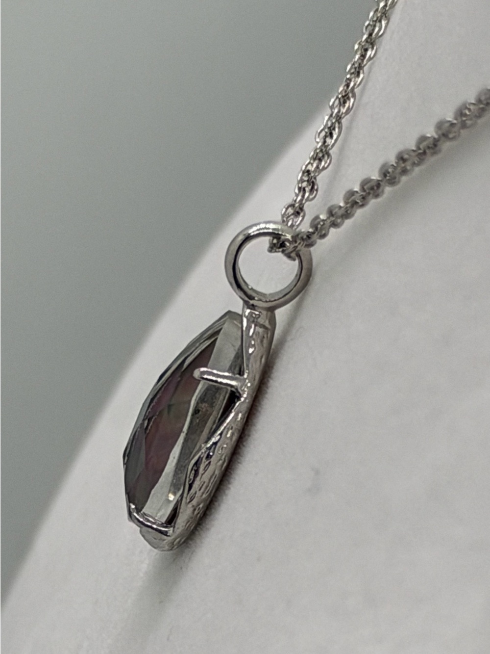 Kendra Scott Abalone Kiri necklace - Picture 2 of 4